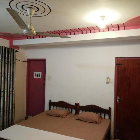 קנדי Hostel 107 מראה חיצוני תמונה