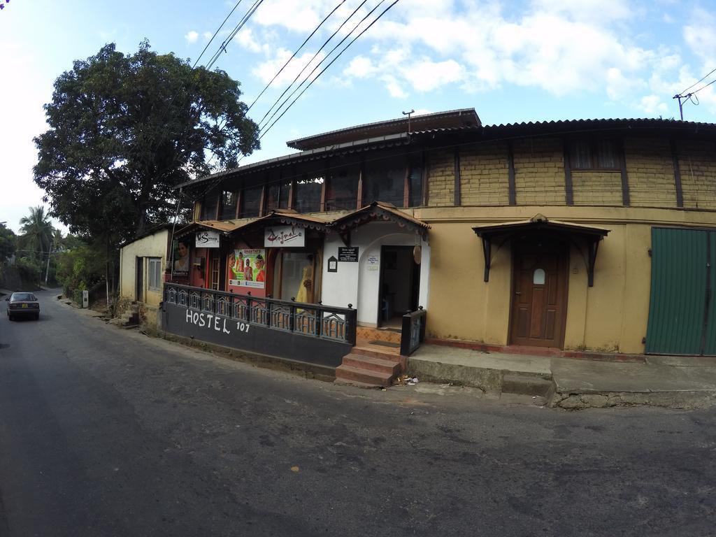 קנדי Hostel 107 מראה חיצוני תמונה