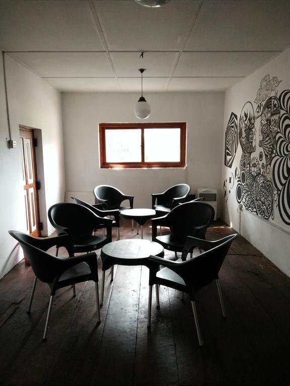 קנדי Hostel 107 מראה חיצוני תמונה