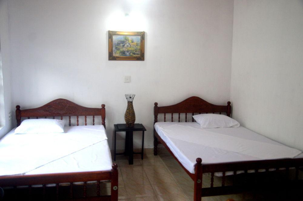 קנדי Hostel 107 מראה חיצוני תמונה