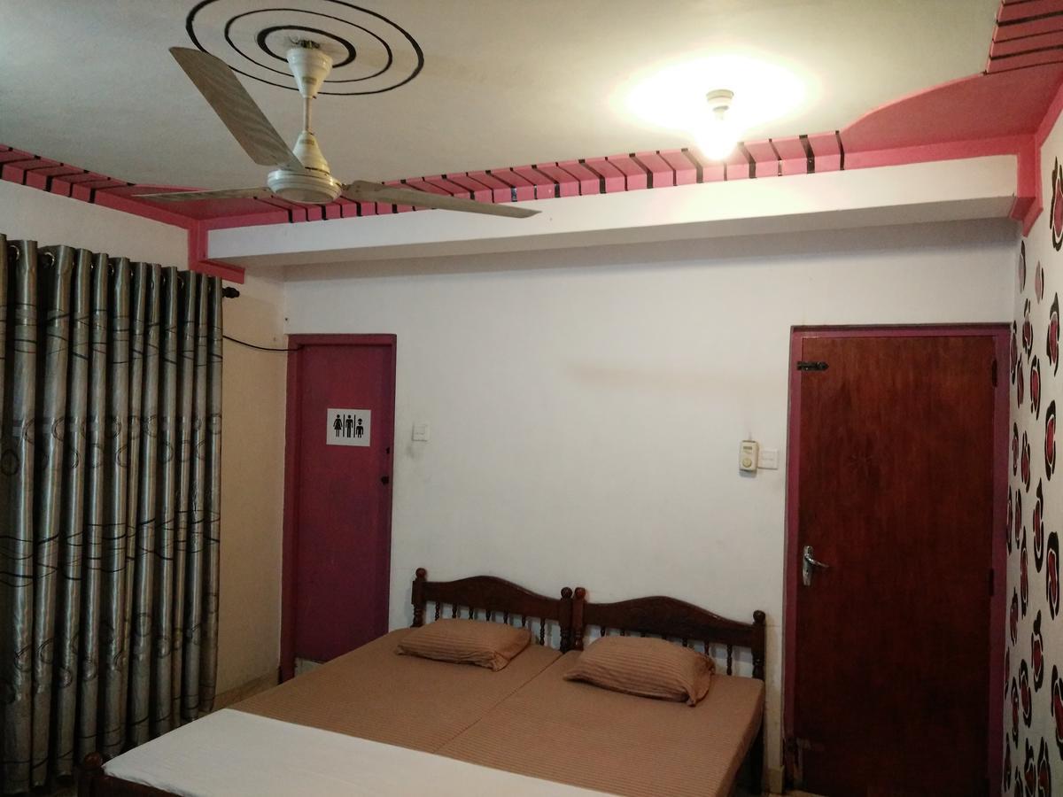 קנדי Hostel 107 מראה חיצוני תמונה