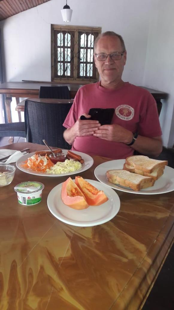 קנדי Hostel 107 מראה חיצוני תמונה